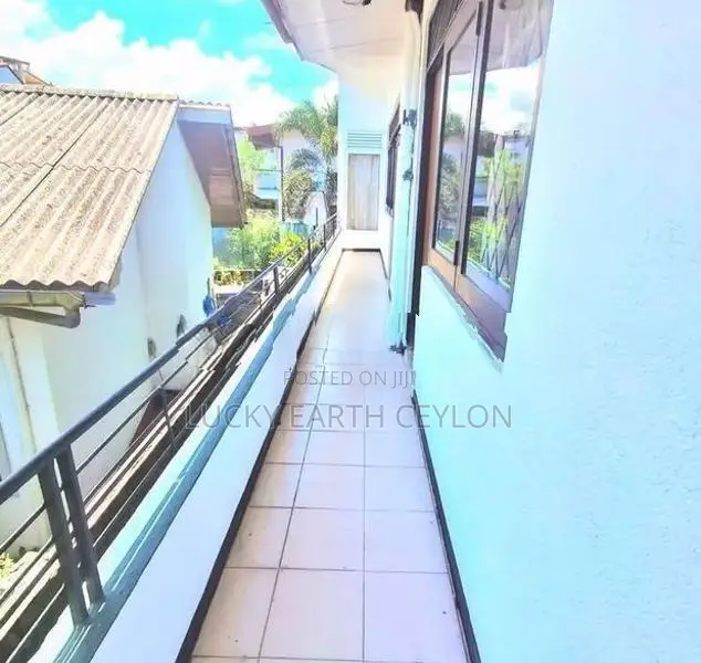 Kotte, 1ST Floor, Furnished House For Rent (ZM1121)