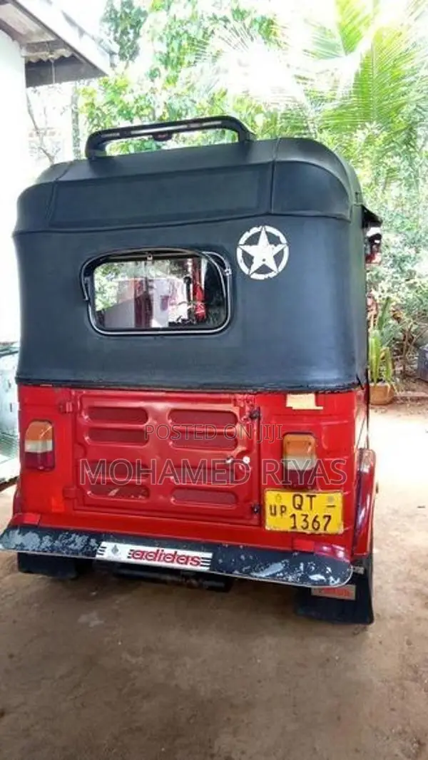 Bajaj RE 2009