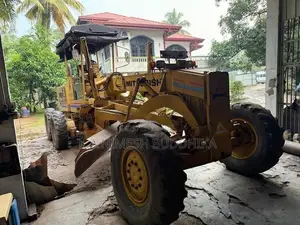 Mitsubishi MG 330 Motor Grader 2011