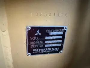 Mitsubishi MG 330 Motor Grader 2011