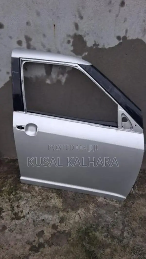 Suzuki Swift Door