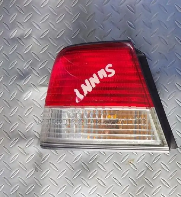 Nissan Sunny FB15 Tail Light