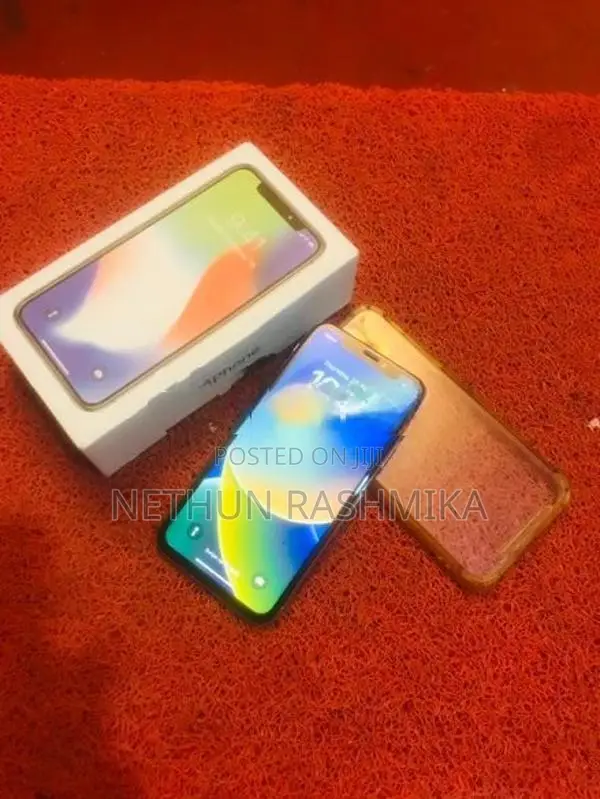 Apple iPhone X (Used)