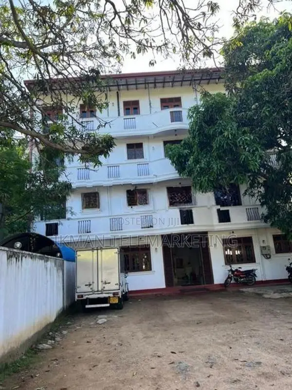 Hotel for sale in Embilipitiya