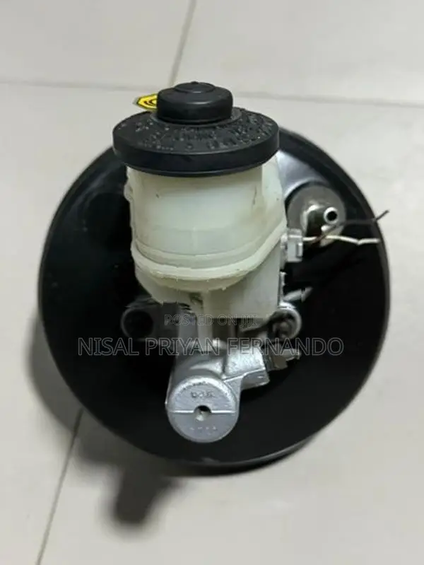 Toyota Vitz SCP10 Brake Booster With Pump