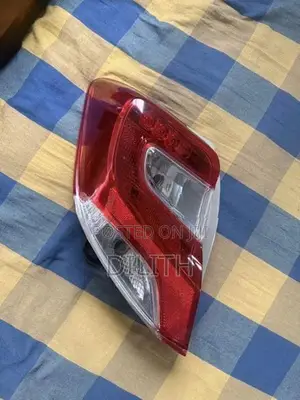 Toyota Vitz KSP 130 Tail Light L Side