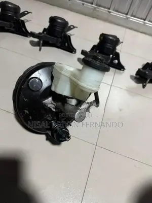 Toyota Vitz SCP10 Brake Booster With Pump