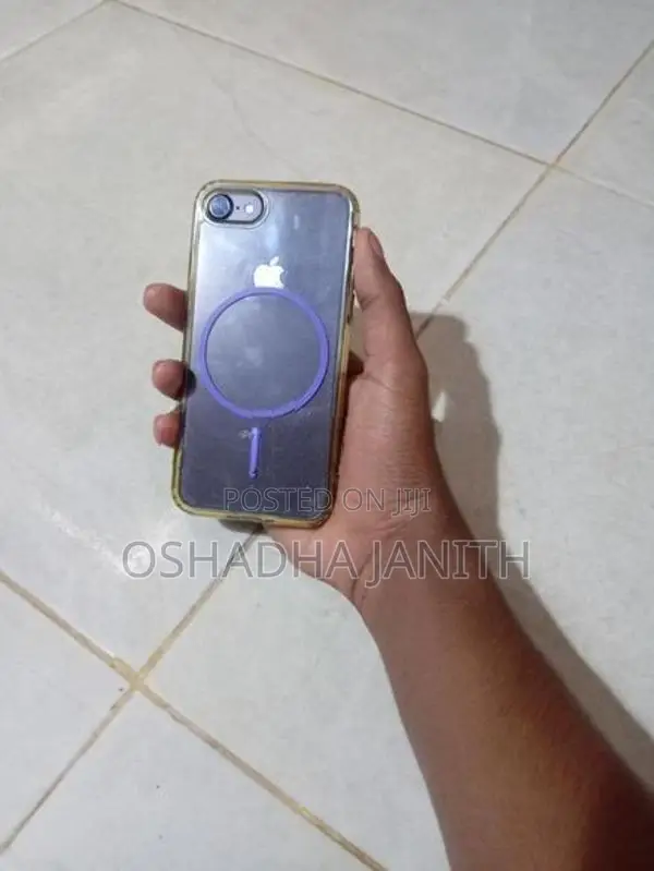 Apple iPhone 7 (Used)