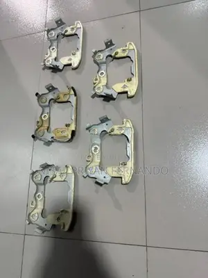 Nissan Sunny Steering Wheel Horn Pad