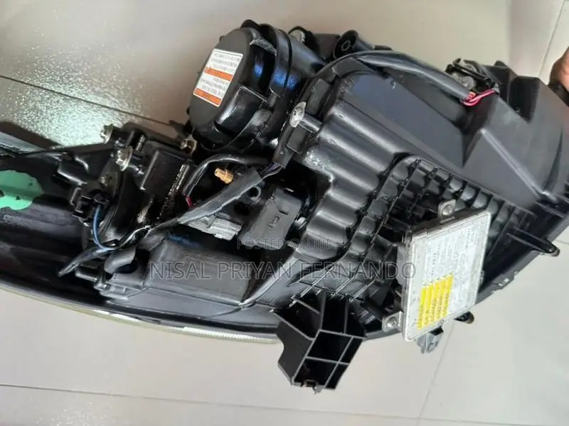 Mazda Demio Cenon Head Lamp