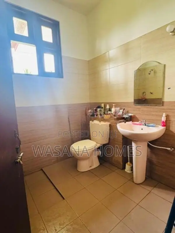 Valuable House for Sale Boralesgamuwa