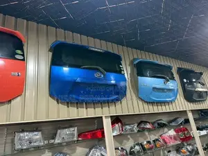 Toyota Aqua Diki Door Complete