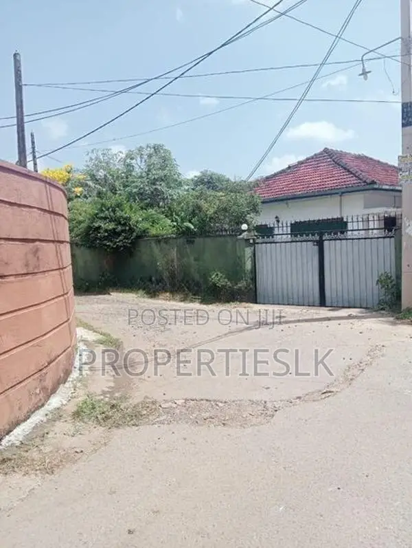 Kalaniya Prime Location 13.75 Perches Land for Sale