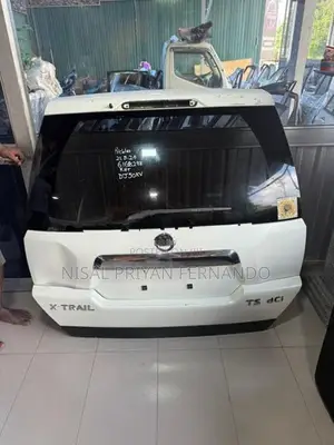 Nissan X Trail NT31 Dicky Door Complete