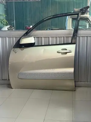 Toyota RAV4 2002Y Front Door Panel