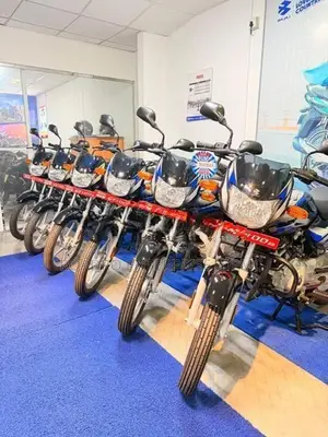 Bajaj CT100 2026