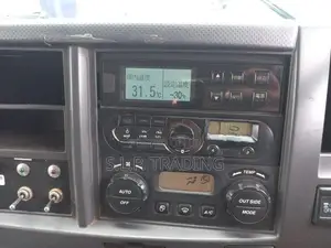 Isuzu Forward MANUAL -30 2018
