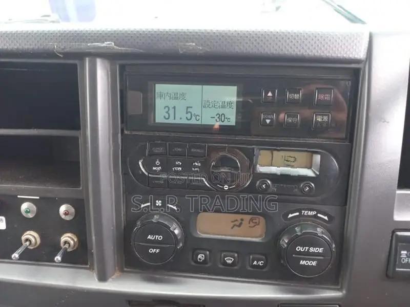 Isuzu Forward MANUAL -30 2018