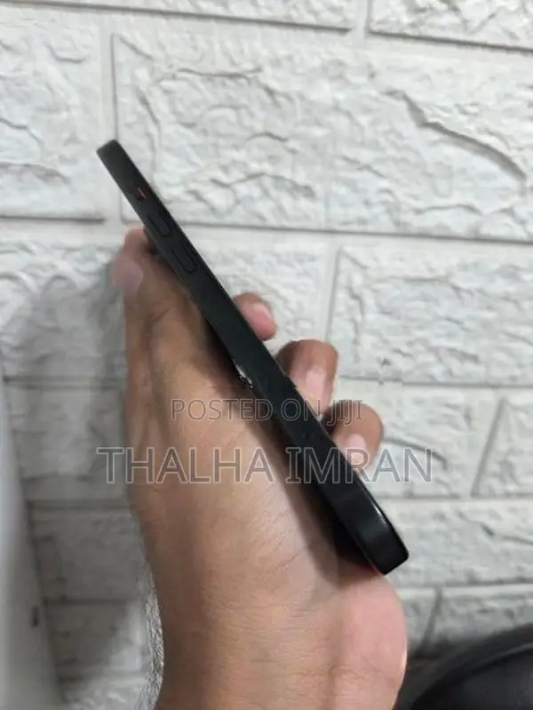 Apple iPhone 15 (Used)
