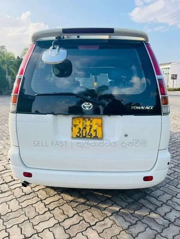 Toyota Noah 1997
