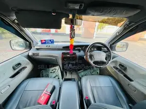 Toyota Noah 1997