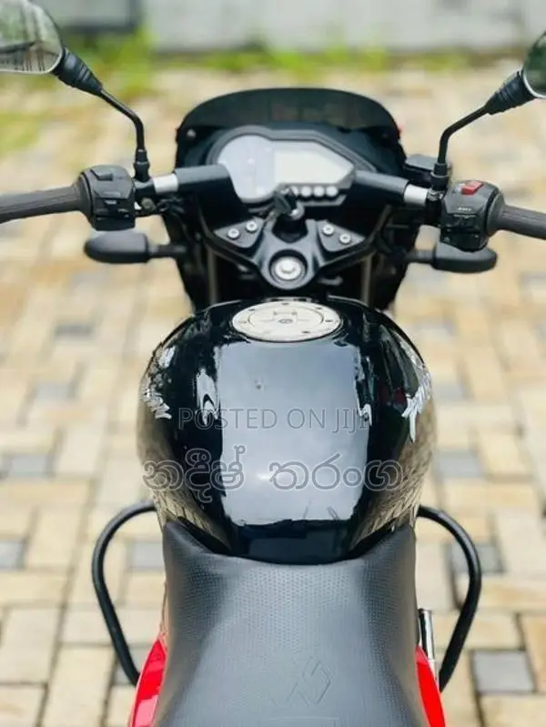 Bajaj Pulsar 150 2015