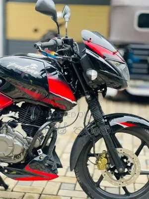 Bajaj Pulsar 150 2015