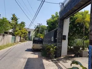 Boralesgamuwa, Semi Furnished, 2 Story Large House For Rent (NZM1122)