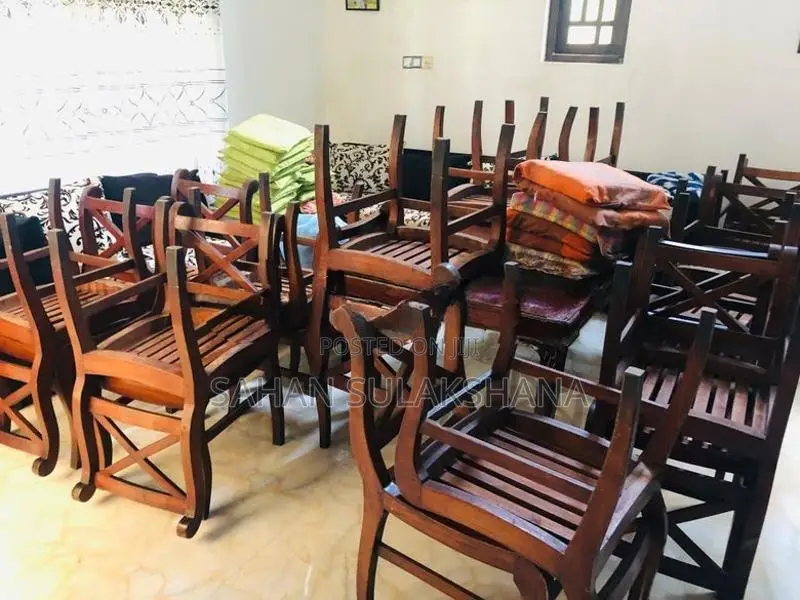 Restaurant Tables With Chairs