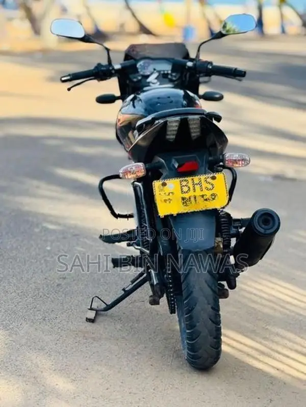 Bajaj Pulsar 180 2019