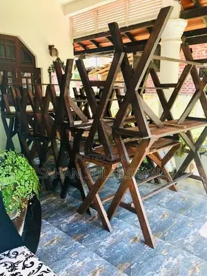 Restaurant Tables With Chairs