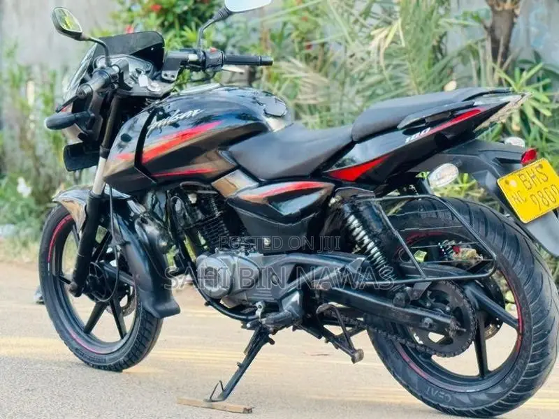 Bajaj Pulsar 180 2019