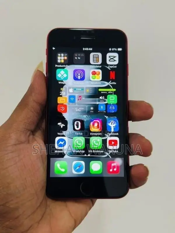 Apple iPhone SE 2 (Used)
