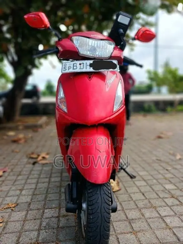 Hero Pleasure Plus 2013
