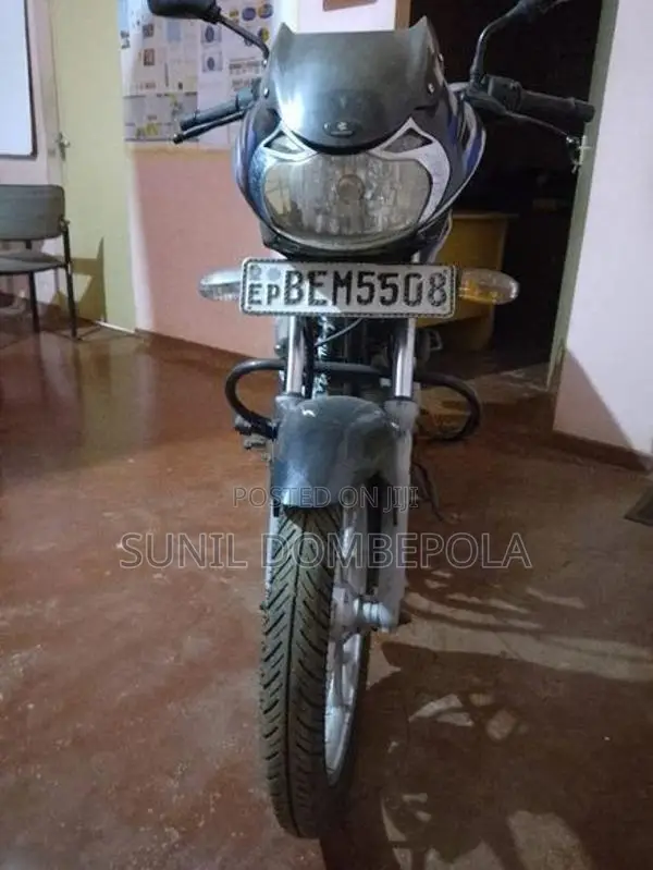 Bajaj Discover 125 2016
