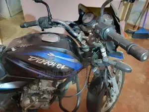 Bajaj Discover 125 2016