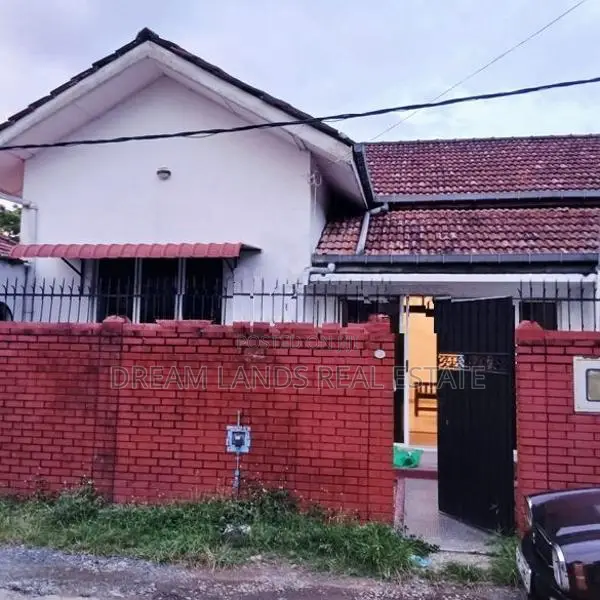 Singal story stand a lone house for rent colombo 8