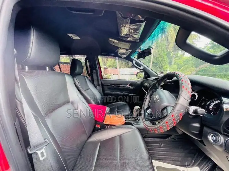 Toyota Hilux Revo Rocco 2020
