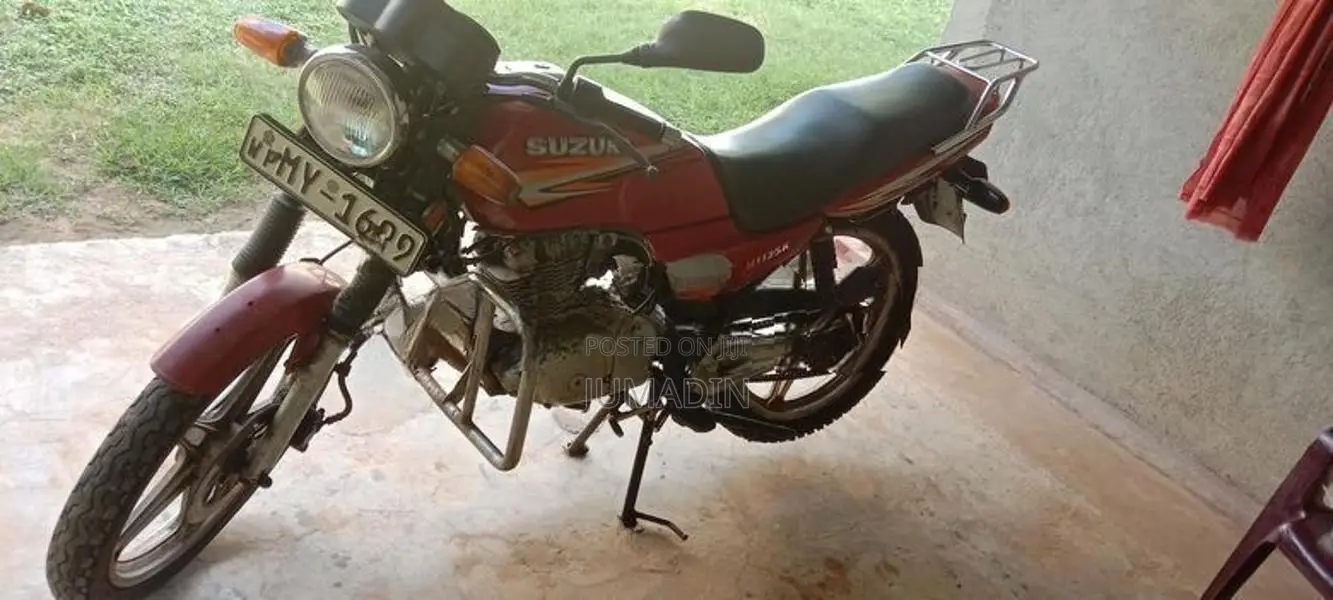 Suzuki GS 125 2001