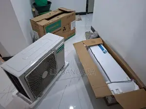 Hisense Inverter AC (Wifi) With Kit Bracket – 12000BTU