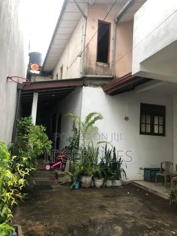 15P Land for Sale with 2 Houses Dehiwala