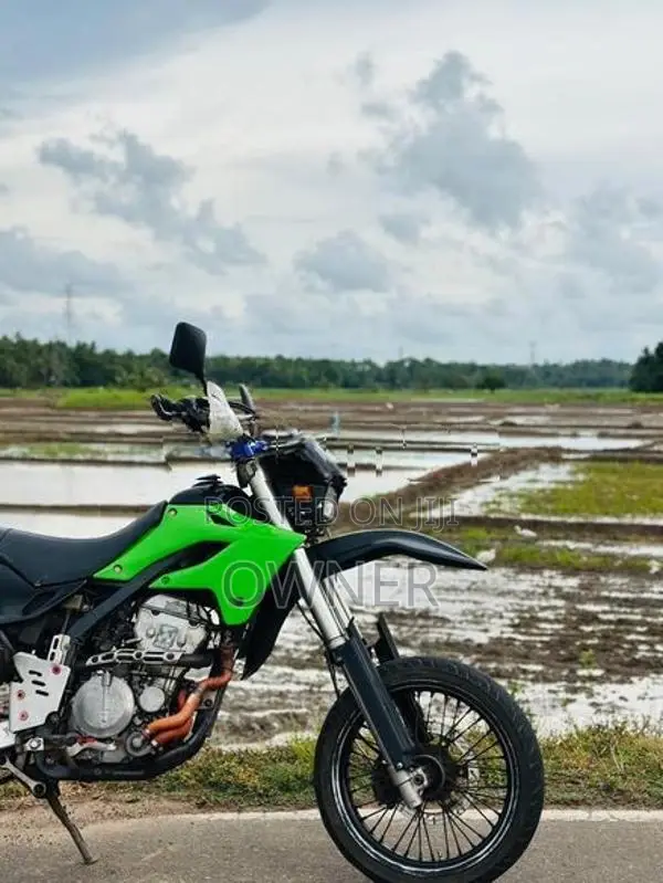Kawasaki D Tracker 250 2010