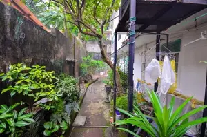 Land with an old house for Sale - thimbirigasyaya- Colombo 5