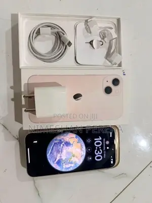 Apple iPhone 13 (Used)