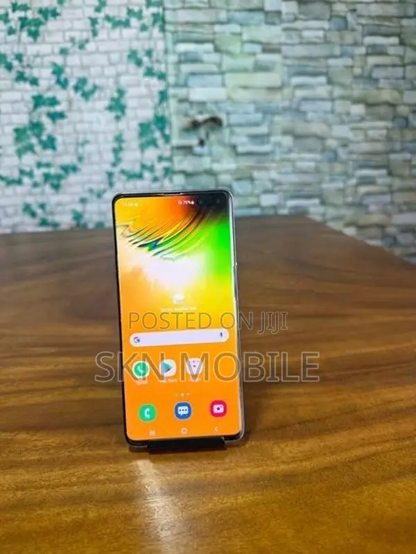 Samsung Galaxy S10 5G 8GB 256GB (Used)