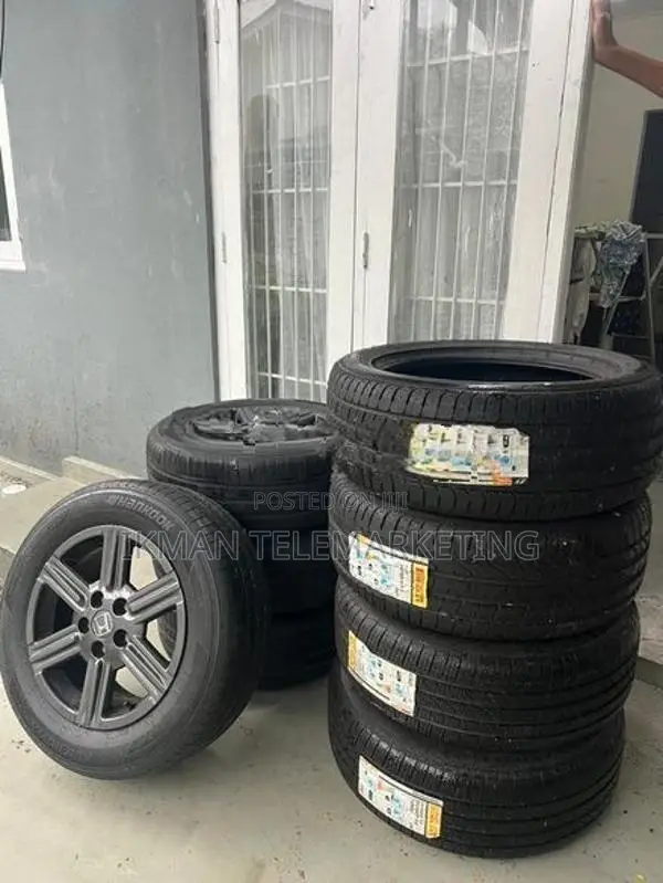215/60/16 Inches Japan Tyres with 16 Inch Wheel