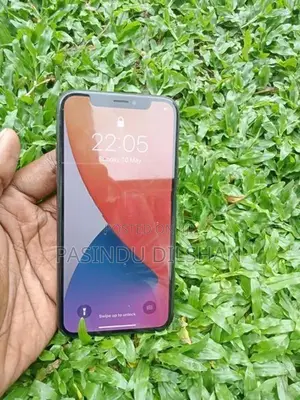 Apple iPhone X (Used)