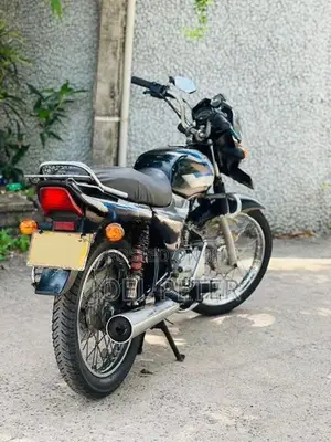 Bajaj CT100 2010