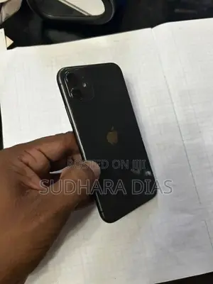Apple iPhone 11 128GB (Used)