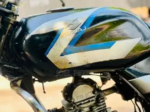 Bajaj CT100 2010